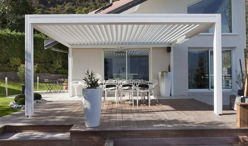 PERGOLA BIOCLIMATIQUE ( LAMES ORIENTABLES) HARDTOP